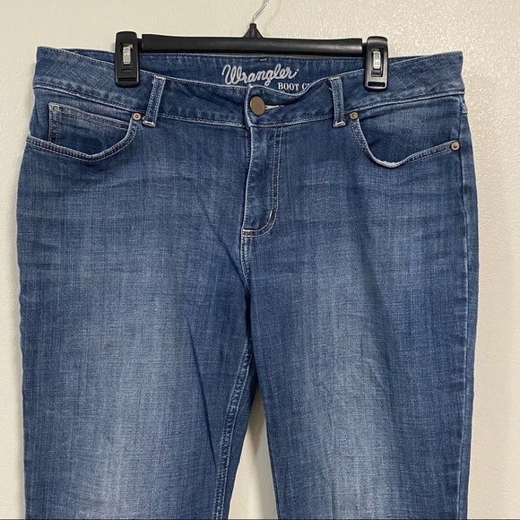 Wrangler Jeans Girls Size 15 Blue Denim Stretch Boot Cut Jeans - Picture 2 of 9